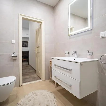 Lägenhet The Royal Hlavna Balcony Parking