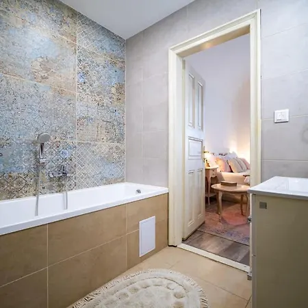 Apartament The Royal Hlavna - Balcony Koszyce