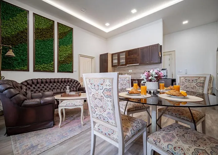 Апартаменты The Royal Hlavna Balcony Parking Кошице